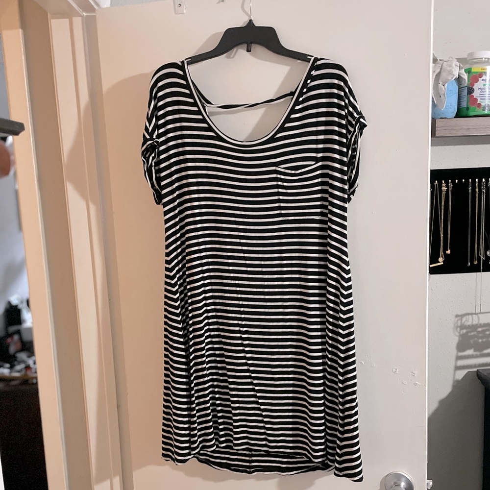 American Eagle Black and White Stripped T-Shirt Dress - Size L